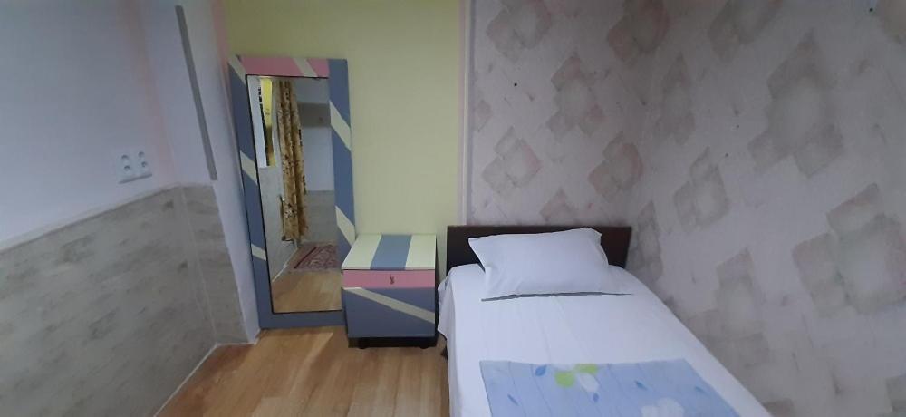 Guest House Nise Tbiliszi Kültér fotó