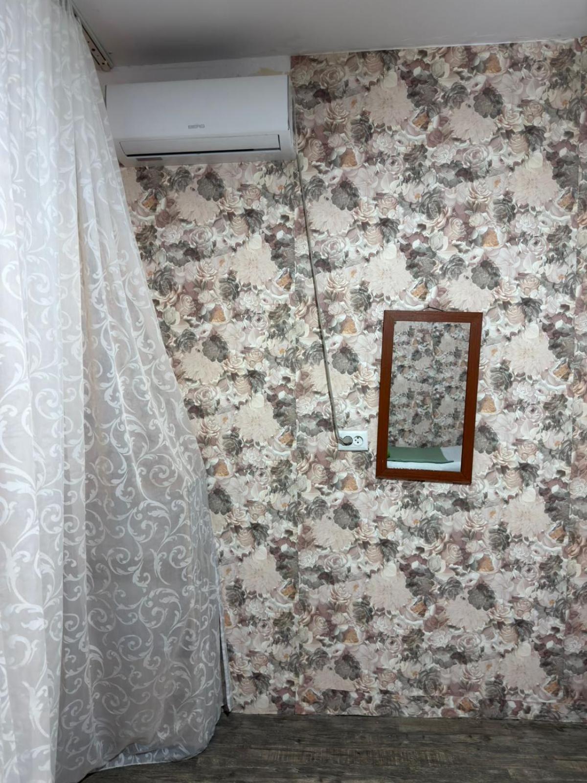 Guest House Nise Tbiliszi Kültér fotó
