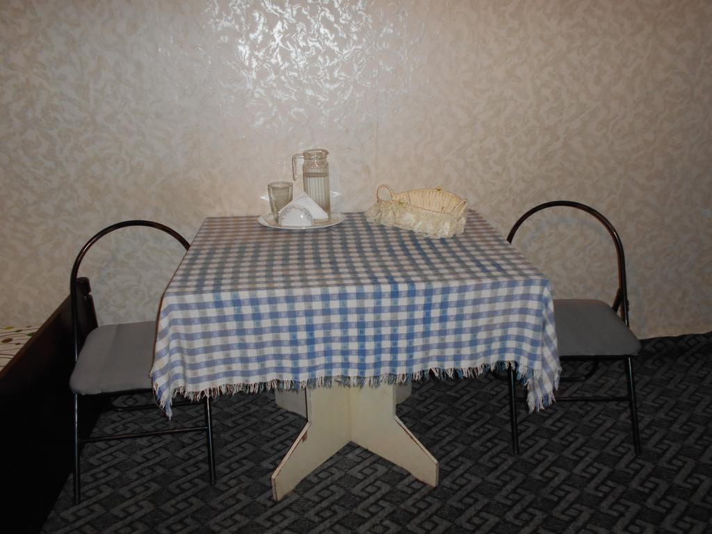 Guest House Nise Tbiliszi Szoba fotó