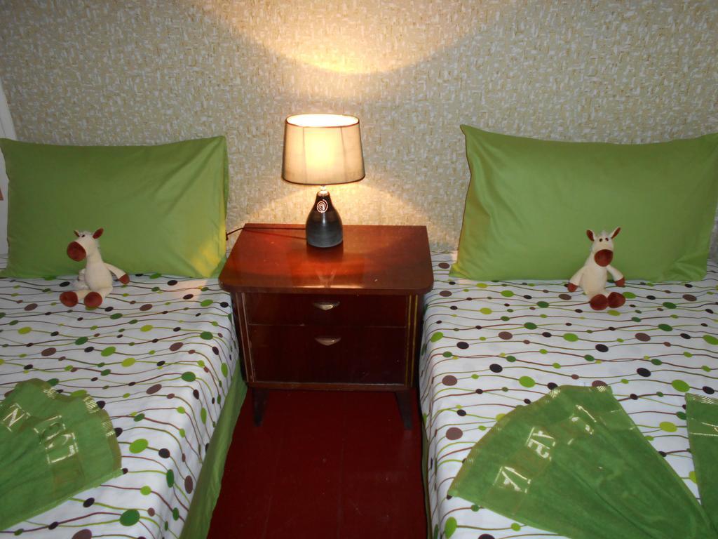 Guest House Nise Tbiliszi Kültér fotó