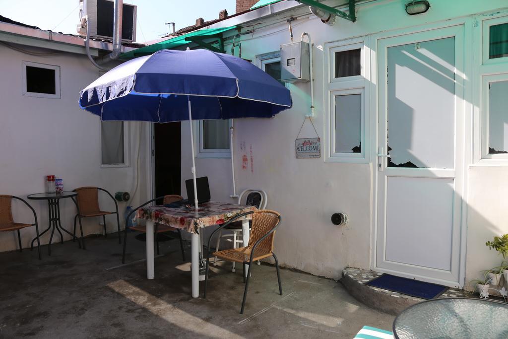 Guest House Nise Tbiliszi Kültér fotó